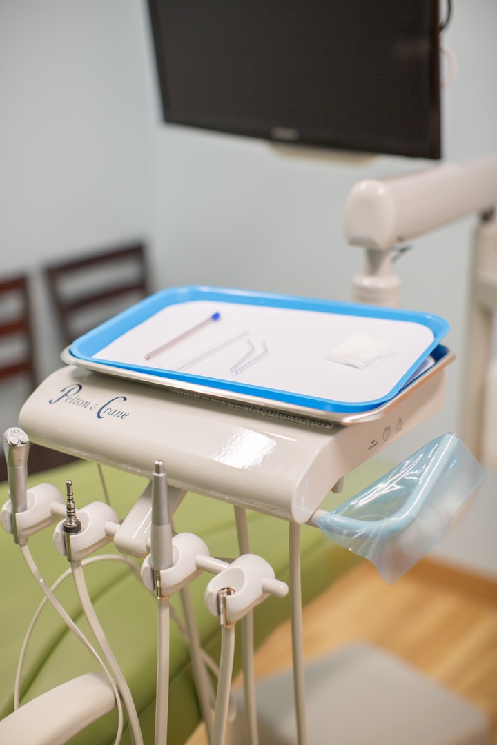 A close up view of the dental tray